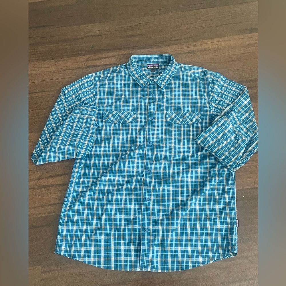 Men’s Long Sleeve Patagonia Shirt Blue Size Large